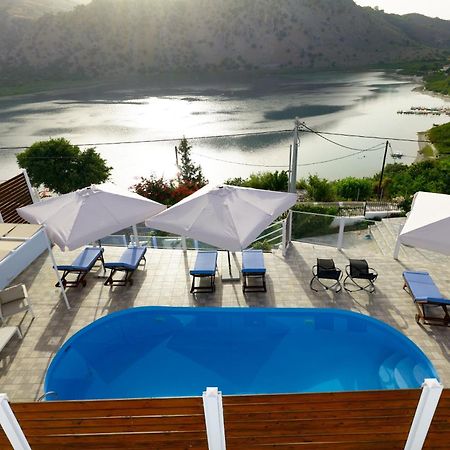 Lake View Suites Kavallos  ภายนอก รูปภาพ