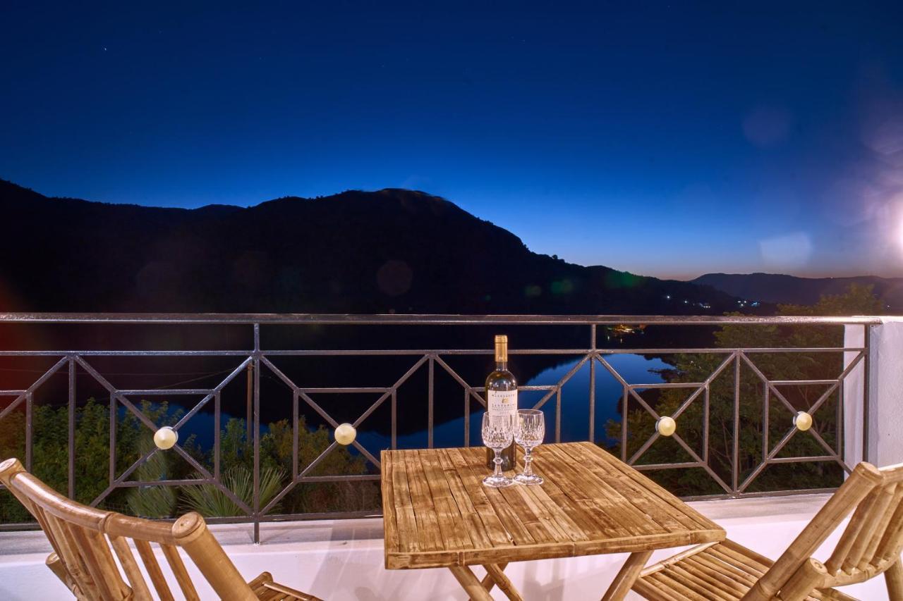 Lake View Suites Kavallos  ภายนอก รูปภาพ
