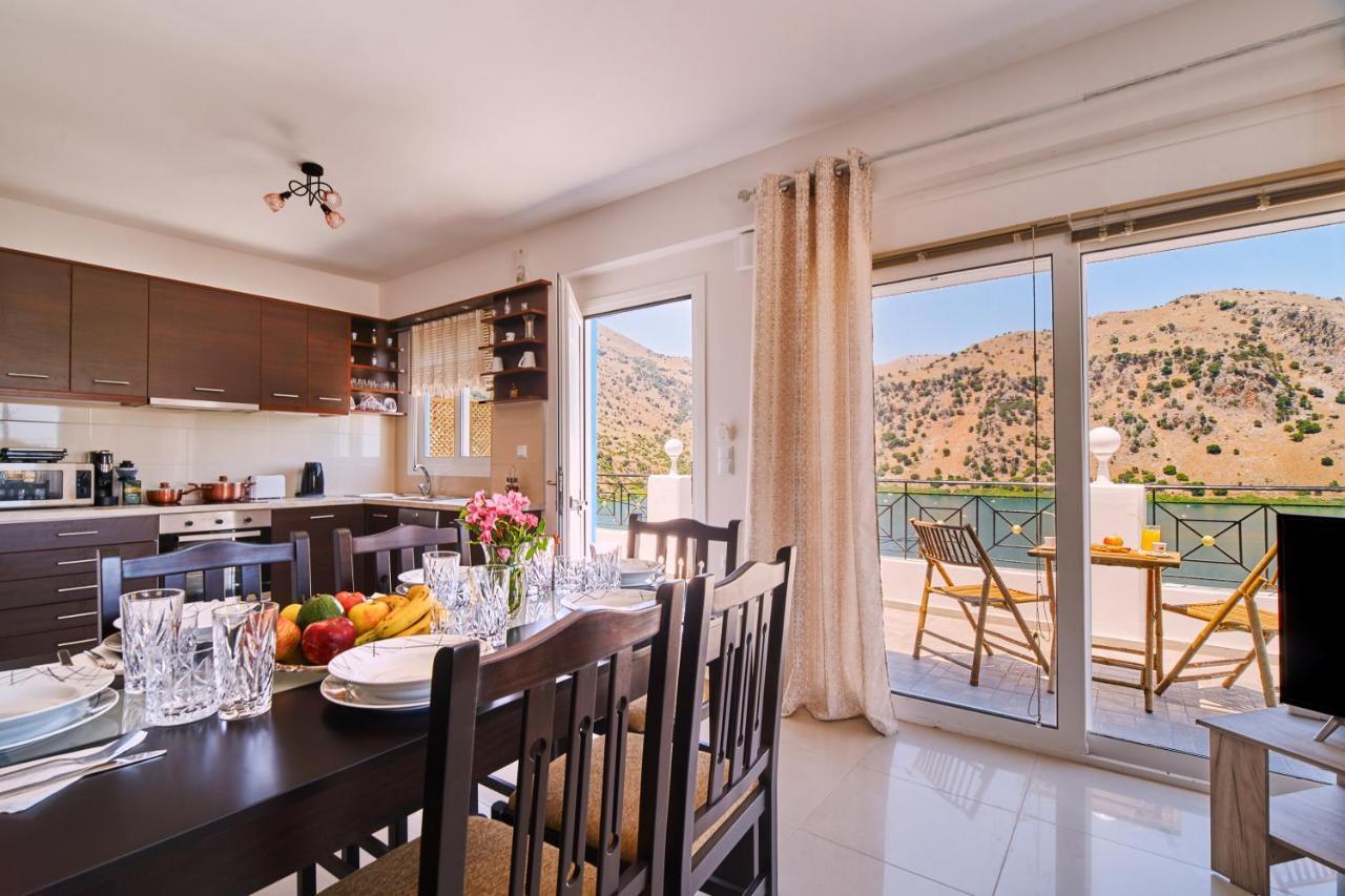 Lake View Suites Kavallos  ภายนอก รูปภาพ