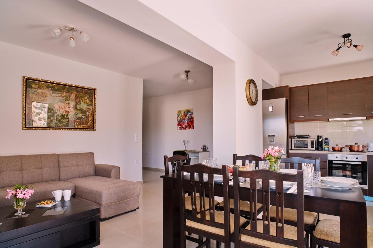 Lake View Suites Kavallos  ภายนอก รูปภาพ