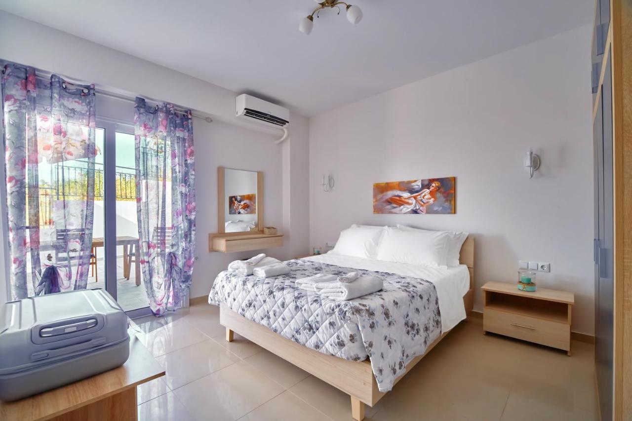 Lake View Suites Kavallos  ภายนอก รูปภาพ