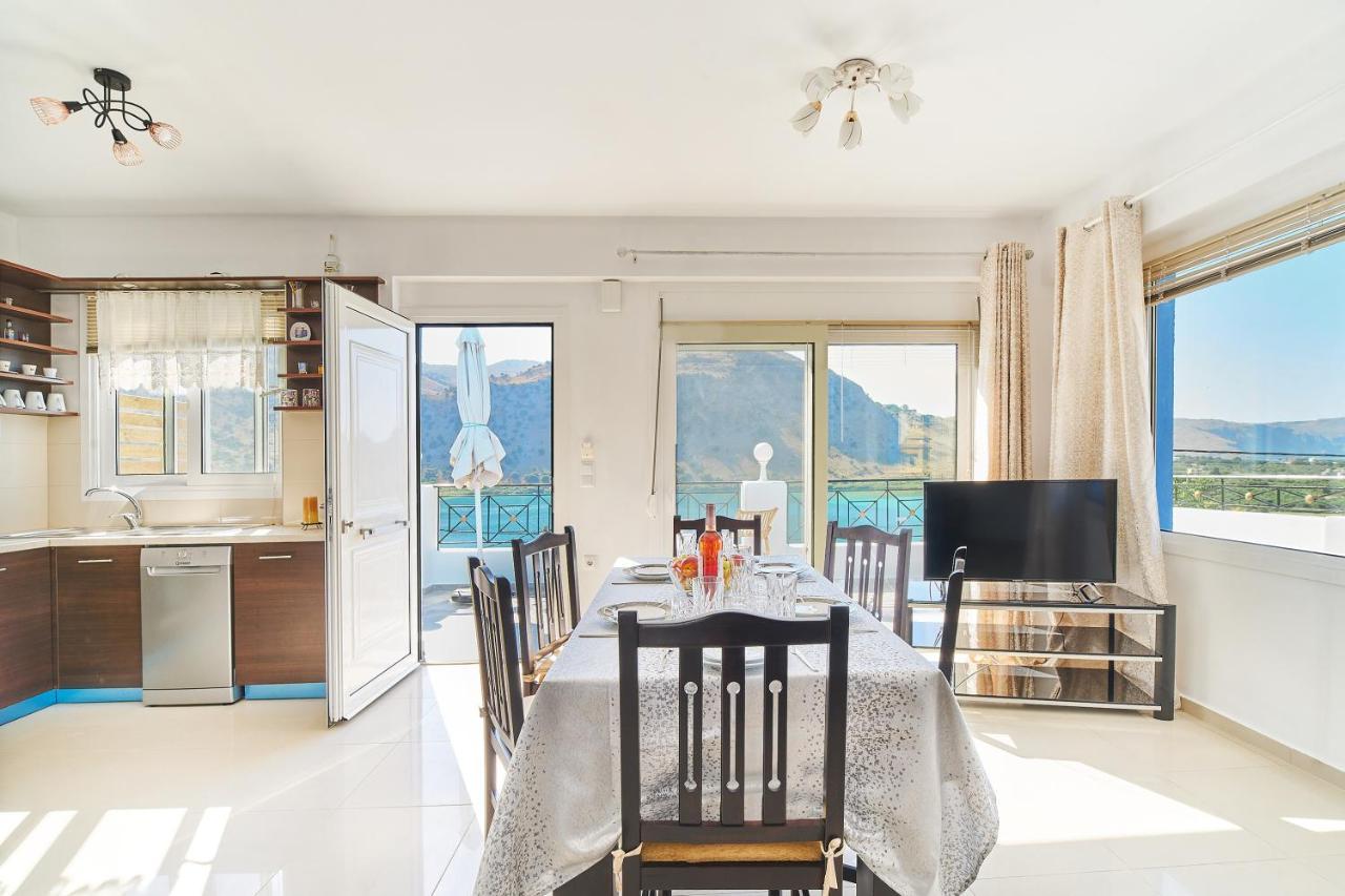 Lake View Suites Kavallos  ภายนอก รูปภาพ