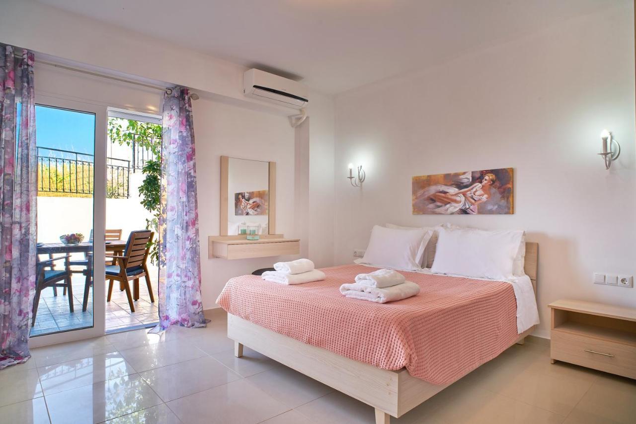 Lake View Suites Kavallos  ภายนอก รูปภาพ