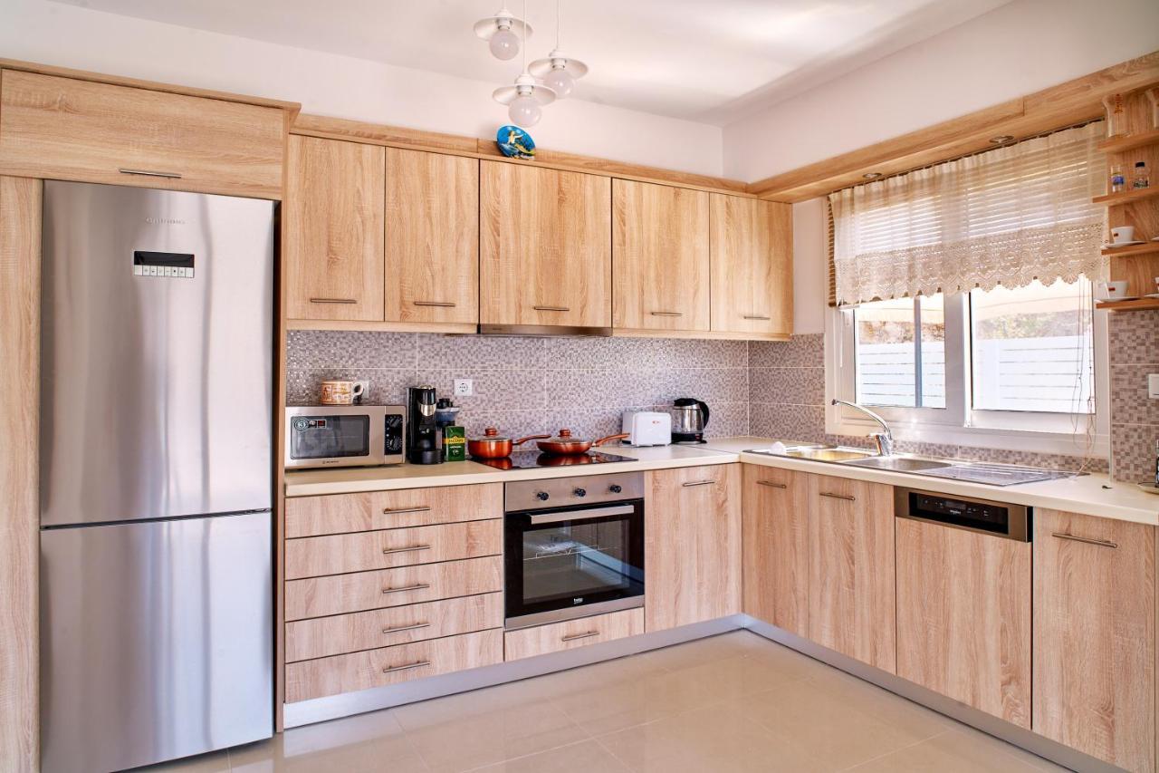 Lake View Suites Kavallos  ภายนอก รูปภาพ