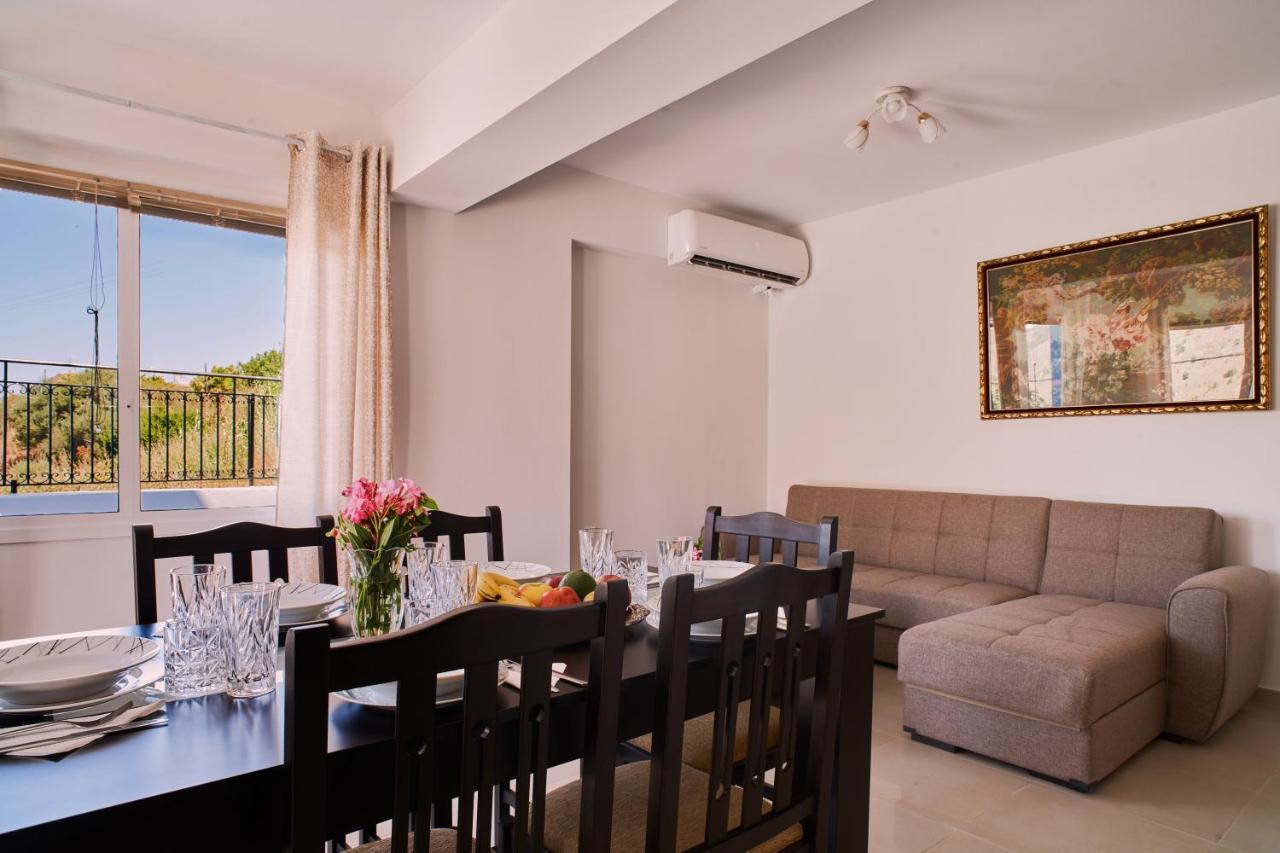 Lake View Suites Kavallos  ภายนอก รูปภาพ