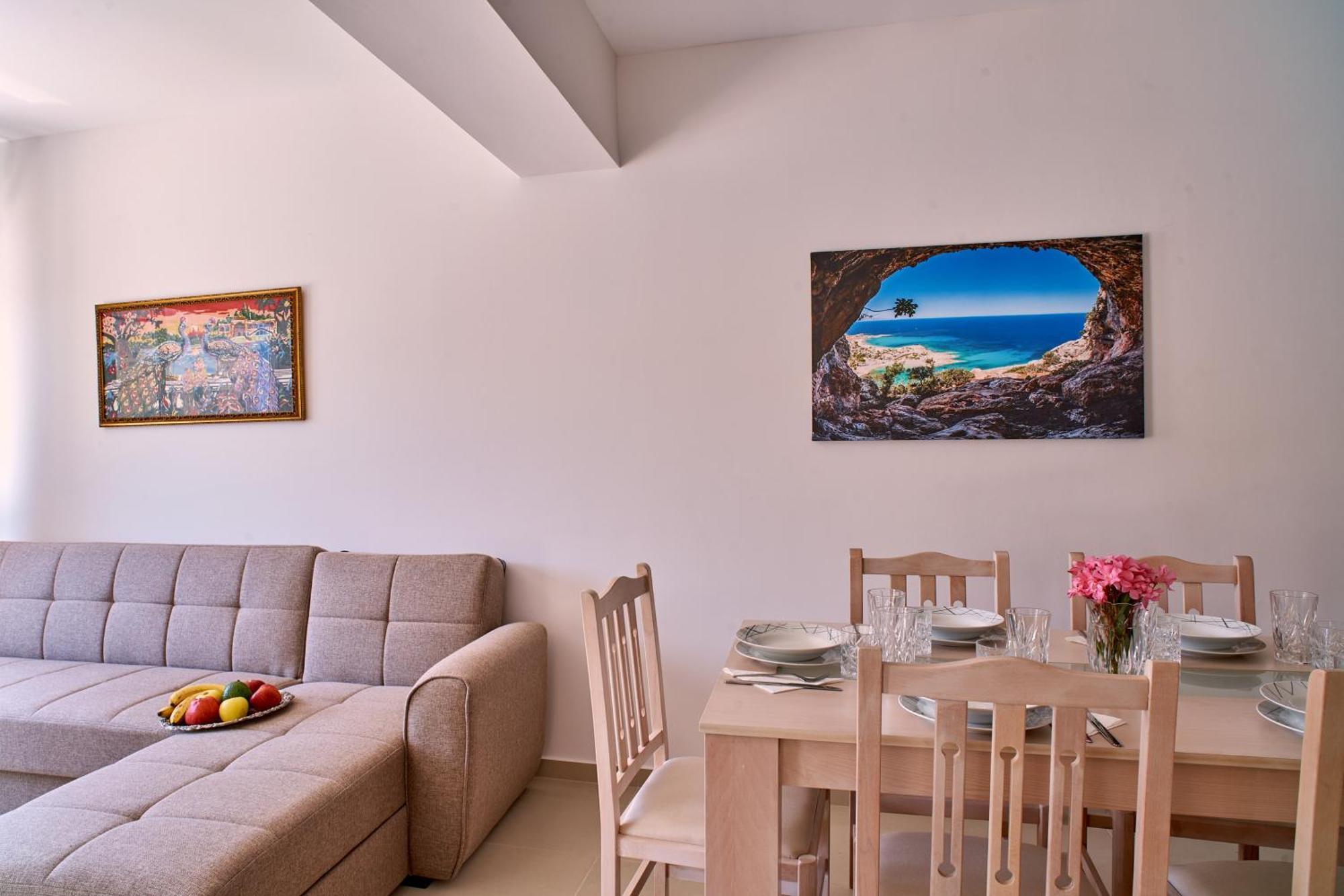 Lake View Suites Kavallos  ภายนอก รูปภาพ