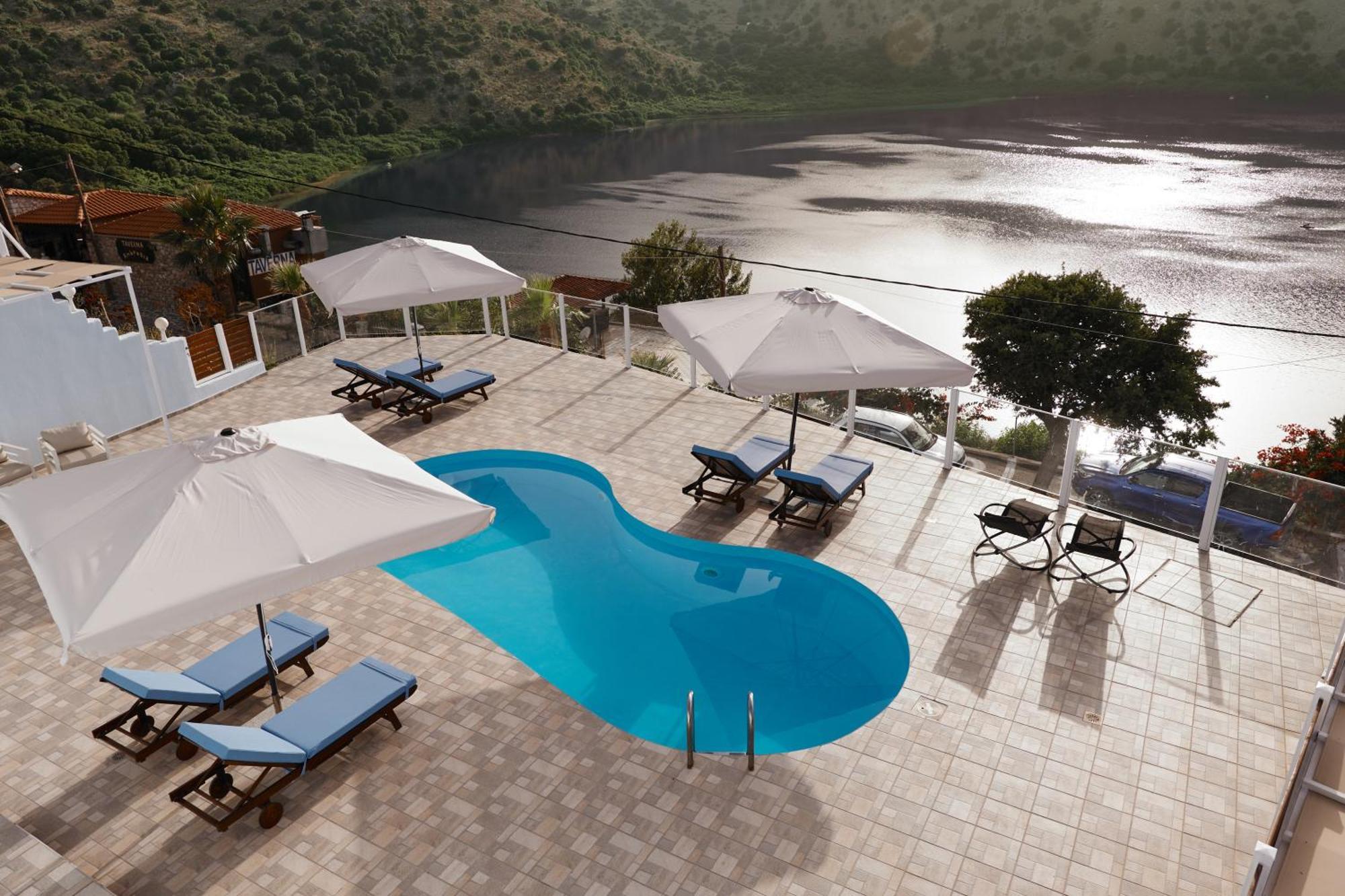 Lake View Suites Kavallos  ภายนอก รูปภาพ